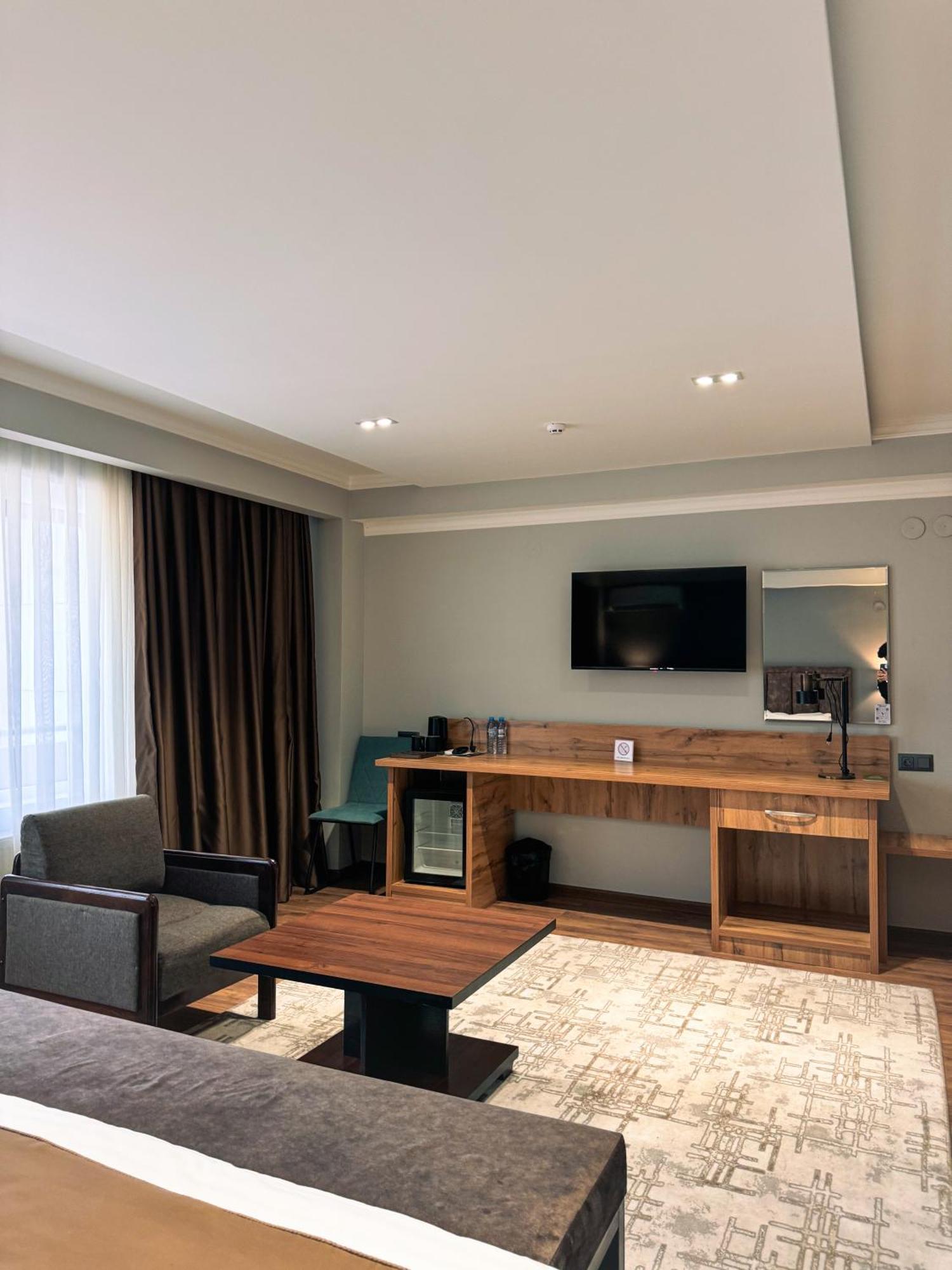 Ziyorat Luxury Hotel Fergana Exterior photo