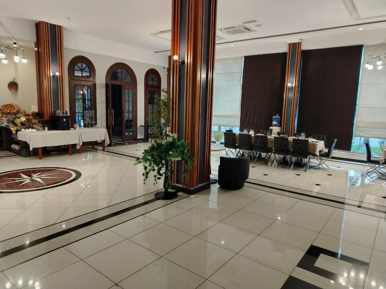Ziyorat Luxury Hotel Fergana Exterior photo