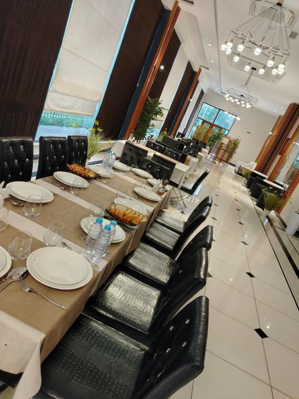 Ziyorat Luxury Hotel Fergana Exterior photo