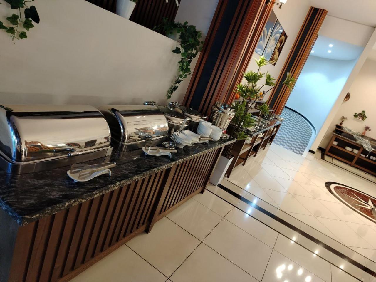 Ziyorat Luxury Hotel Fergana Exterior photo