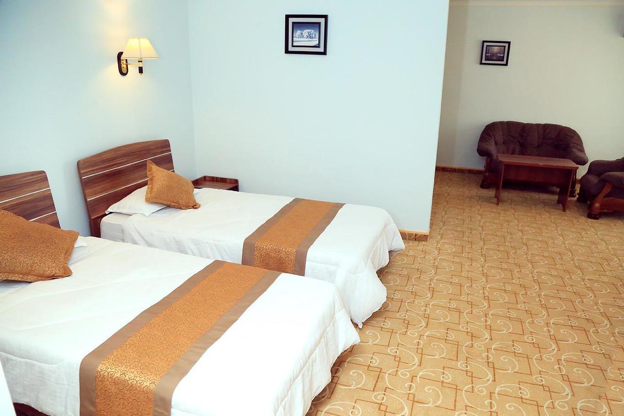 Ziyorat Luxury Hotel Fergana Exterior photo